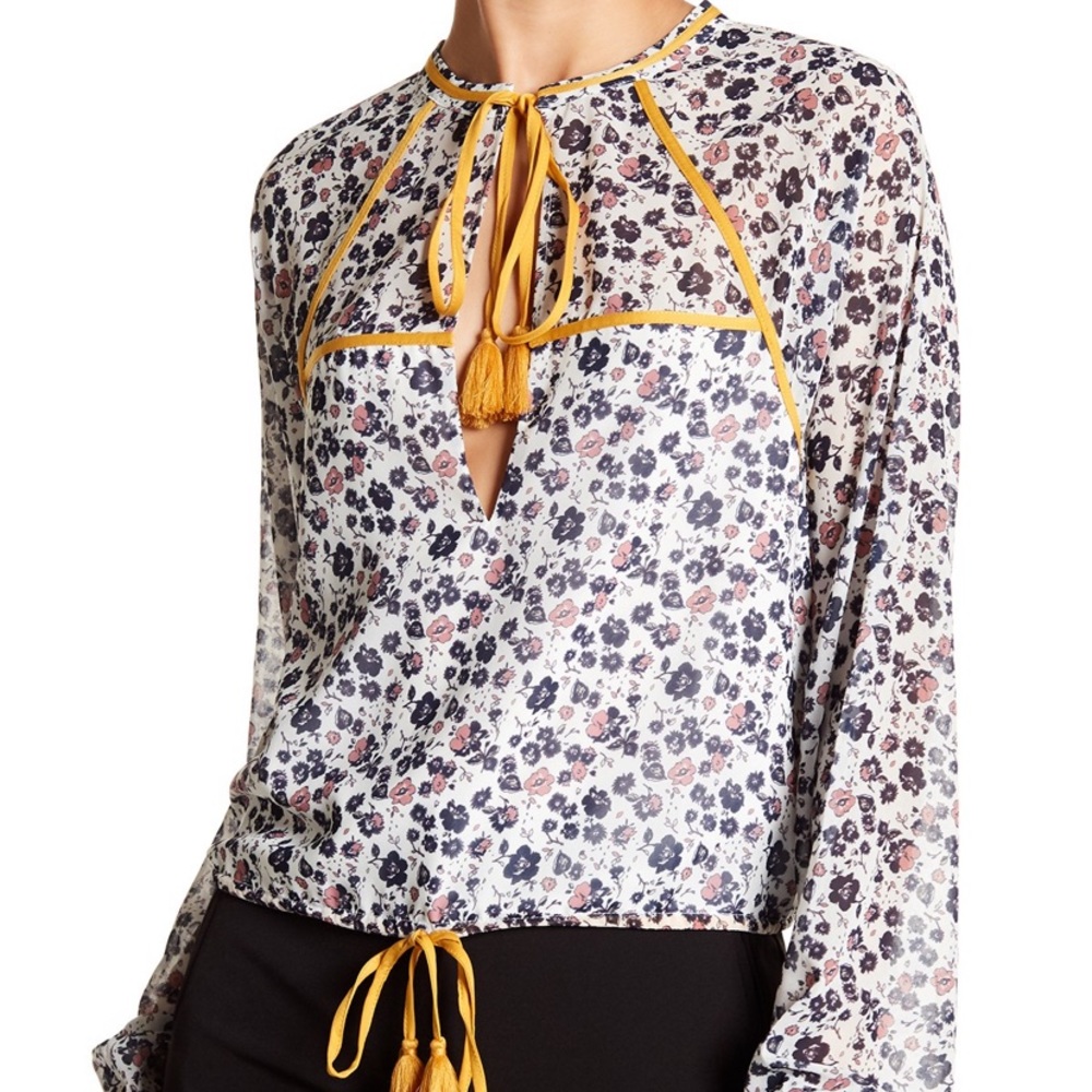 TULAROSA SAM FLORAL Peasant Top - SAM FLORAL PEASANT TASSEL TIE slightly CROPPEd